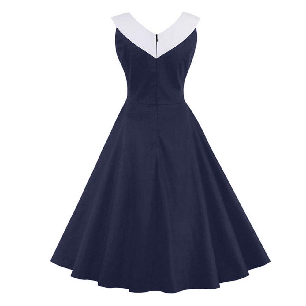 Großes Vintage-Kleid mit Marine-Chic-Kragen