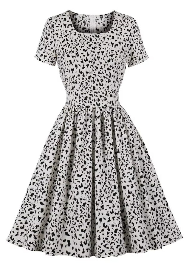 Weißes Vintage-Kleid mit hoher Taille in Übergröße