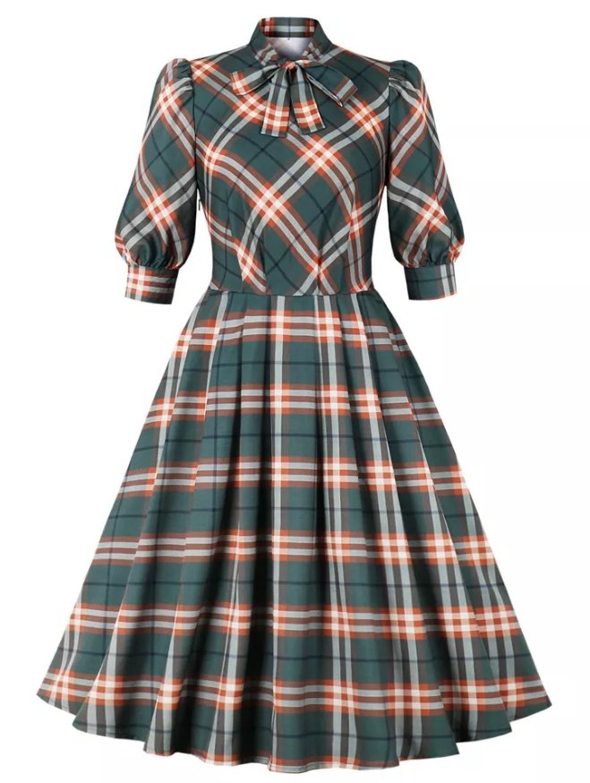 Kariertes Winter-Vintage-Kleid