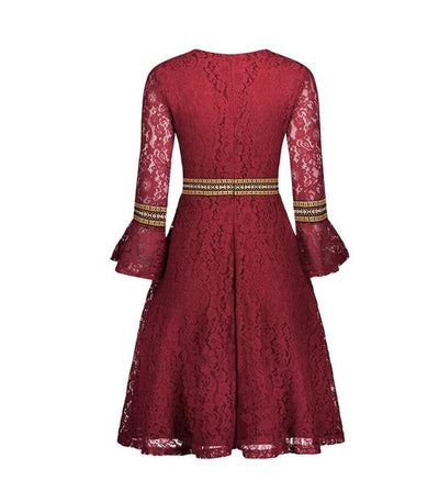 Rotes langes Vintage-Boho-Kleid