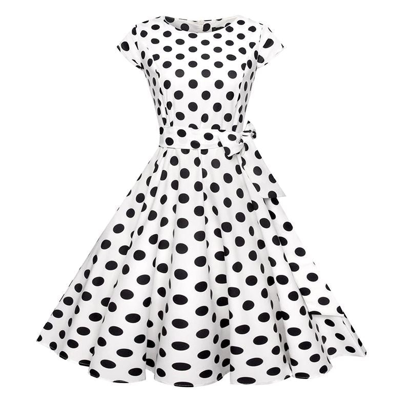 Schwarz-weißes romantisches Vintage-Kleid