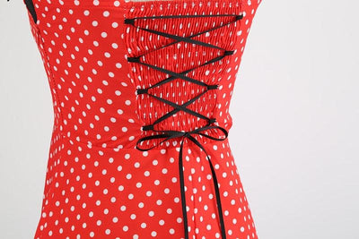 Rotes Vintage-Kleid