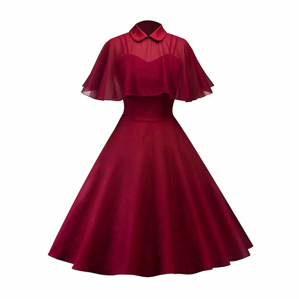 Rotes Vintage-Kleid mit Schleier