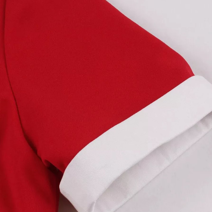 Leidenschaftliches rotes Vintage-Kleid