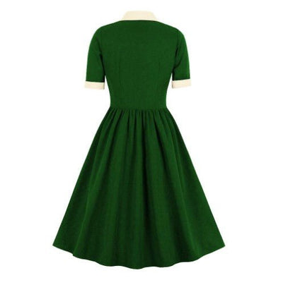 Grünes Vintage-Kleid mit weißem Kragen