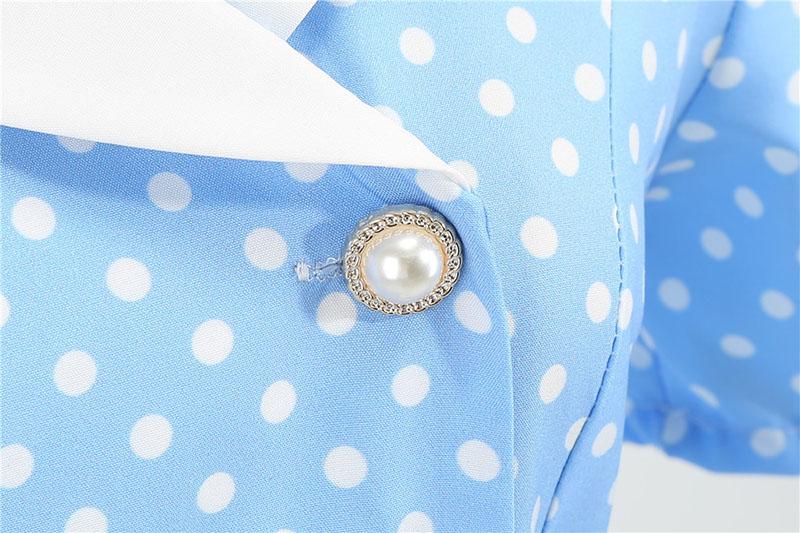 50er Jahre Himmelblaues Polka Dot Kleid