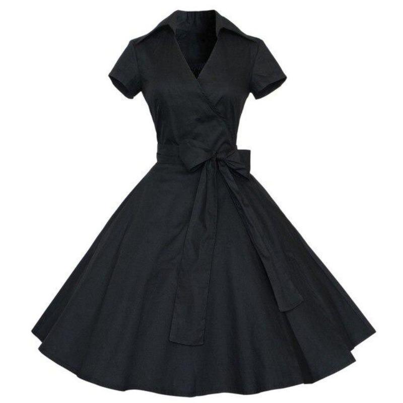 Schlichtes schwarzes Vintage-Kleid aus den 1950er Jahren