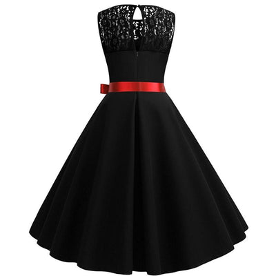Vintage-Kleid aus schwarzer Spitze