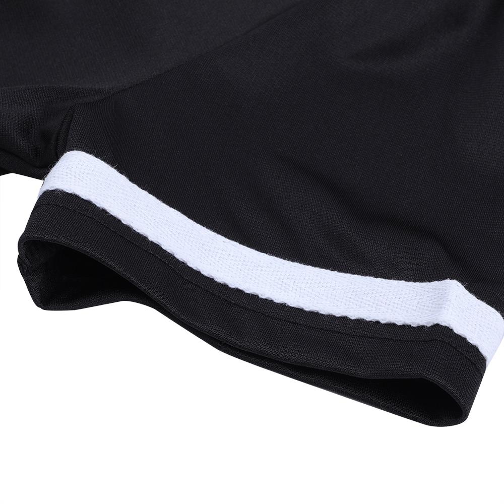 Schwarzes 60er-Jahre-Kleid