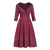 Rotes Winter-Vintage-Kleid